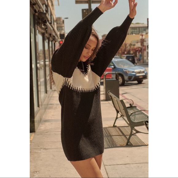 BLACK RIBBED KNIT SWEATER MINI DRESS - Picture 5 of 5